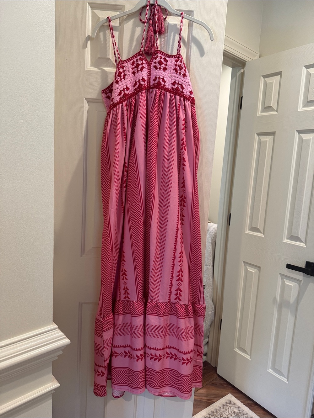 Womens Pink Maxi Dress with Embroidered Bodice NWOT
Size L